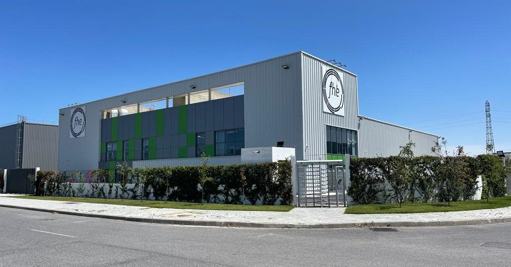 usine-production-batterie-stockage-thermique