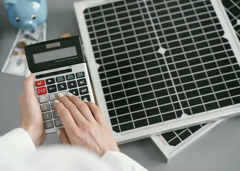 Est-ce toujours rentable d'installer des panneaux solaires chez soi en 2024 ?