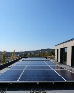 Panneau solaire sur toit plat